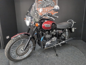 Used Triumph BONNEVILLE T 100 (865) 2016 for sale - bike-79168185: Photo