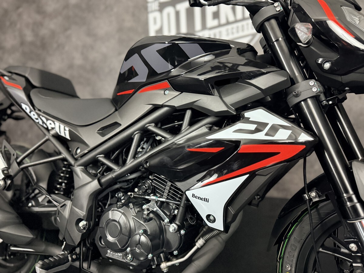 Used Benelli BN 125 for sale - 78397233: Photo 3