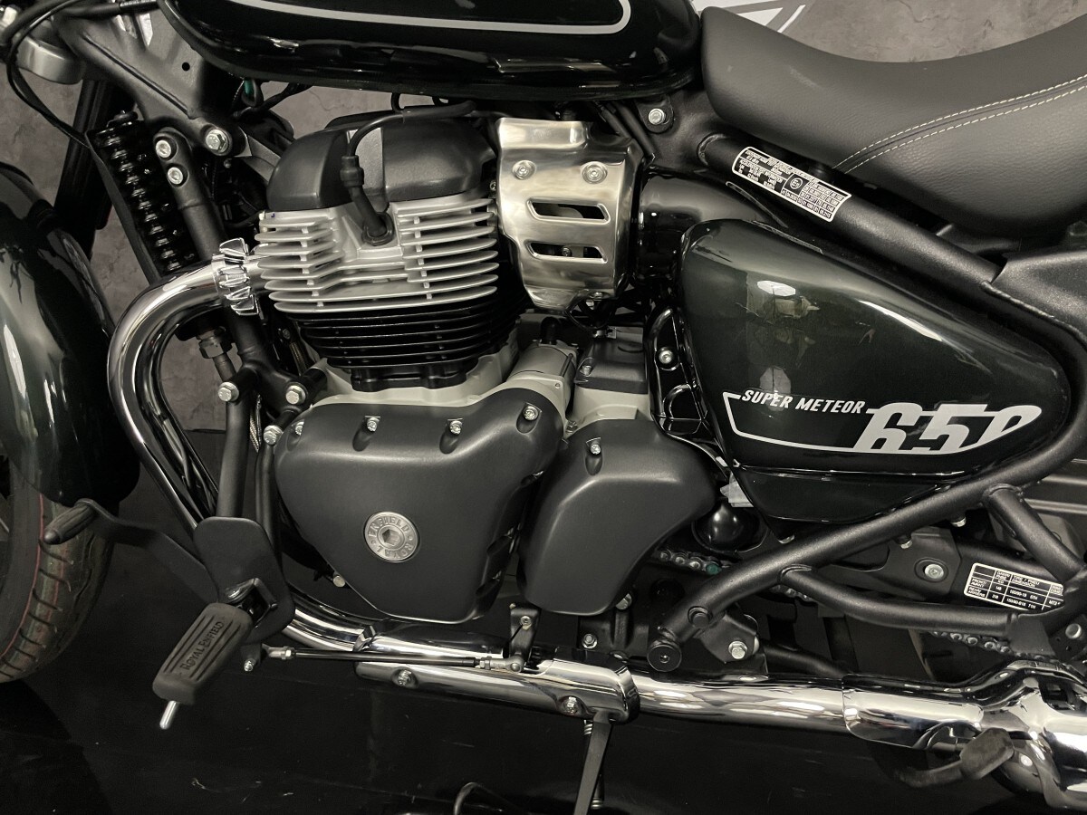Used Royal Enfield Super Meteor 650 Astral Blue Pre-reg for sale - 78397518: Photo 12