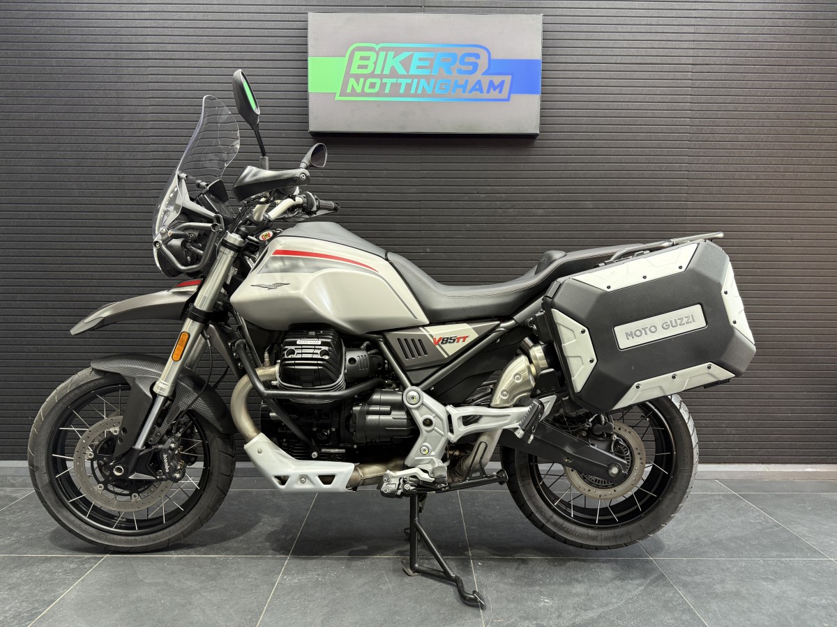 Used Moto Guzzi V85 TT TRAVEL 2022 for sale - 78393949: Photo 11