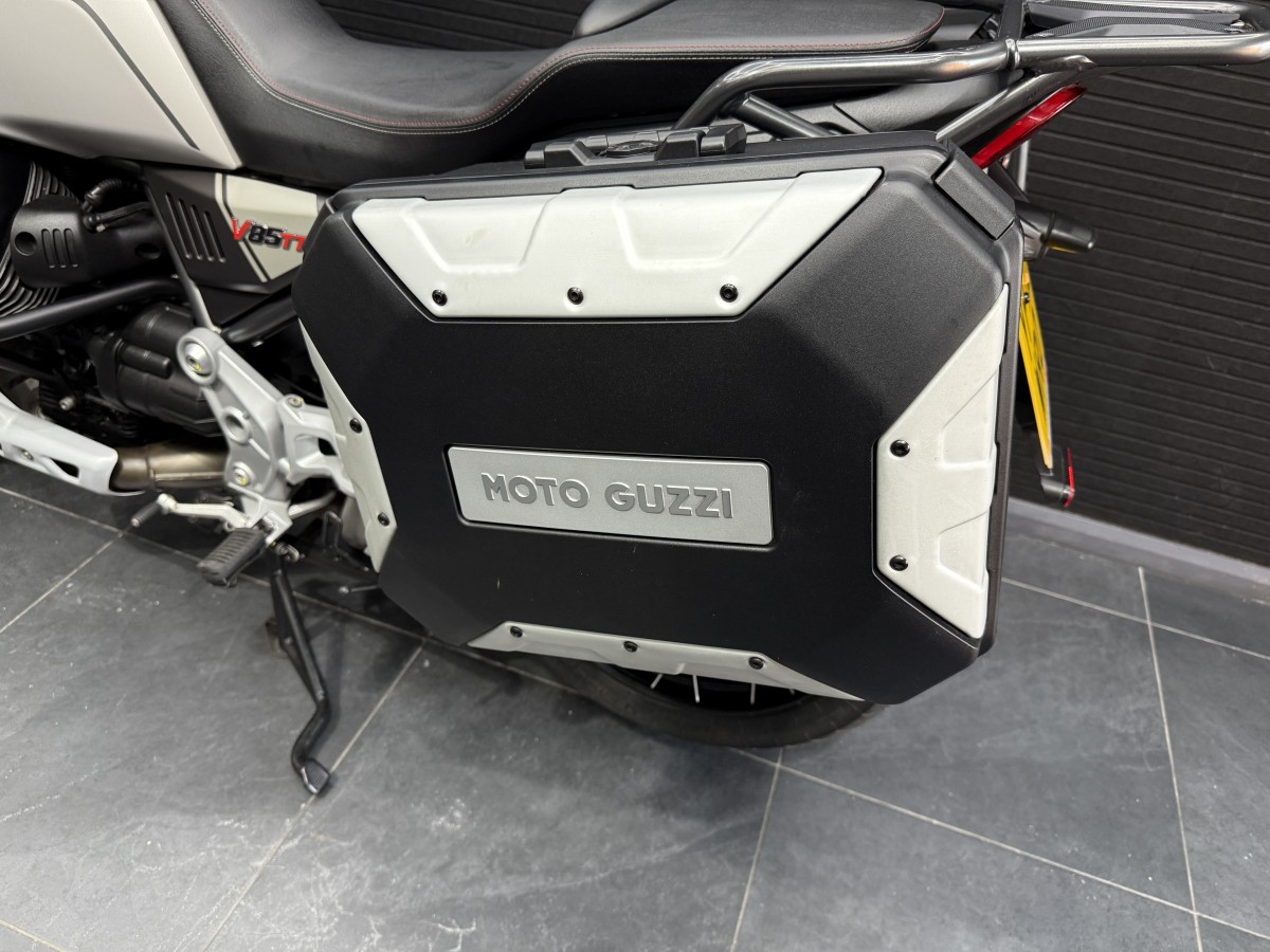 Used Moto Guzzi V85 TT TRAVEL 2022 for sale - 78393949: Photo 15