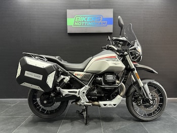 Used Moto Guzzi V85 TT TRAVEL 2022 for sale - bike-78393949: Photo
