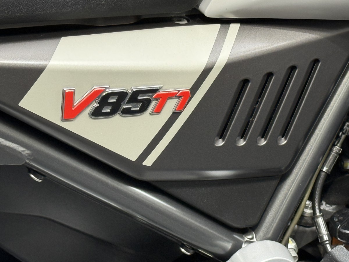 Used Moto Guzzi V85 TT TRAVEL 2022 for sale - 78393949: Photo 5