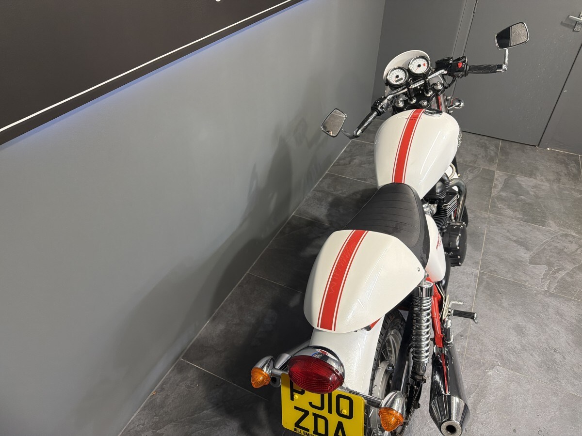 Used Triumph THRUXTON 2010 for sale - 78395813: Photo 10