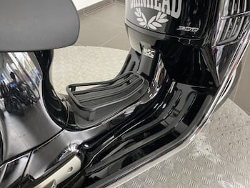 Used Piaggio VESPA GTS 300 SUPER ABS 2024 for sale - bike-79564180: Photo
