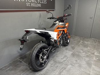 Used KTM 125 SMC R INC undefined for sale - bike-78394534: Photo