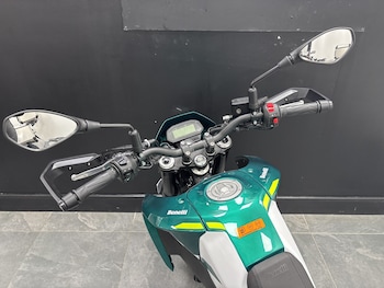 Used Benelli BKX125 S undefined for sale - bike-78395392: Photo