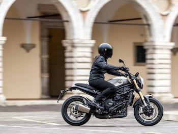 Used Benelli Leoncino 800 undefined for sale - bike-78393143: Photo