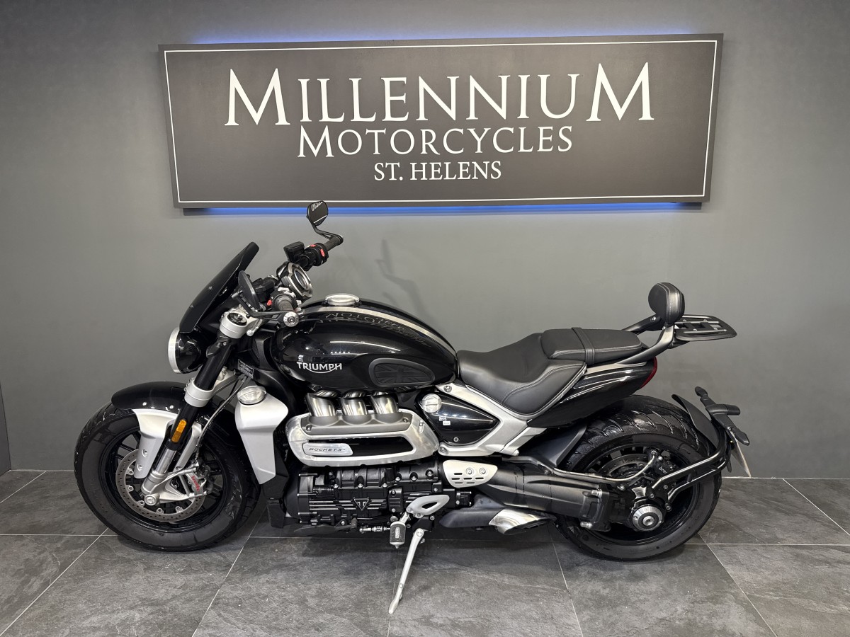 Used Triumph ROCKET 3 R 2022 for sale - 78395778: Photo 11