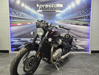 Used Triumph BONNEVILLE BOBBER 2020 for sale - bike-78579151: Photo