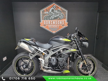 Used Triumph SPEED TRIPLE RS 1050 2019 for sale - bike-78647068: Photo