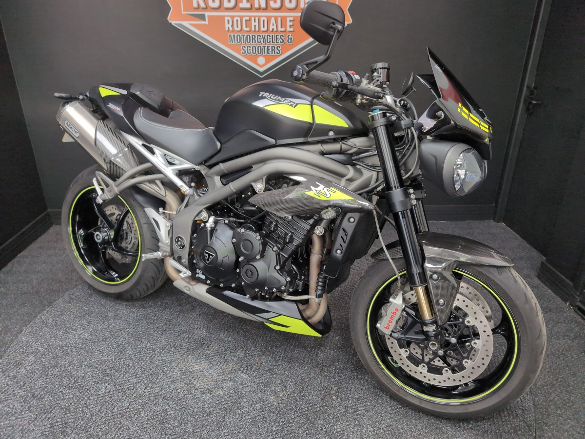 Used Triumph SPEED TRIPLE RS 1050 2019 for sale - 78647068: Photo 3