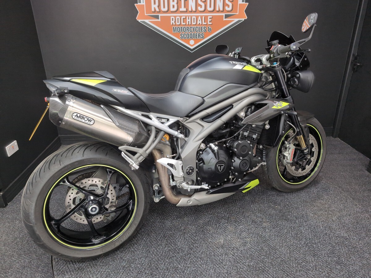 Used Triumph SPEED TRIPLE RS 1050 2019 for sale - 78647068: Photo 9