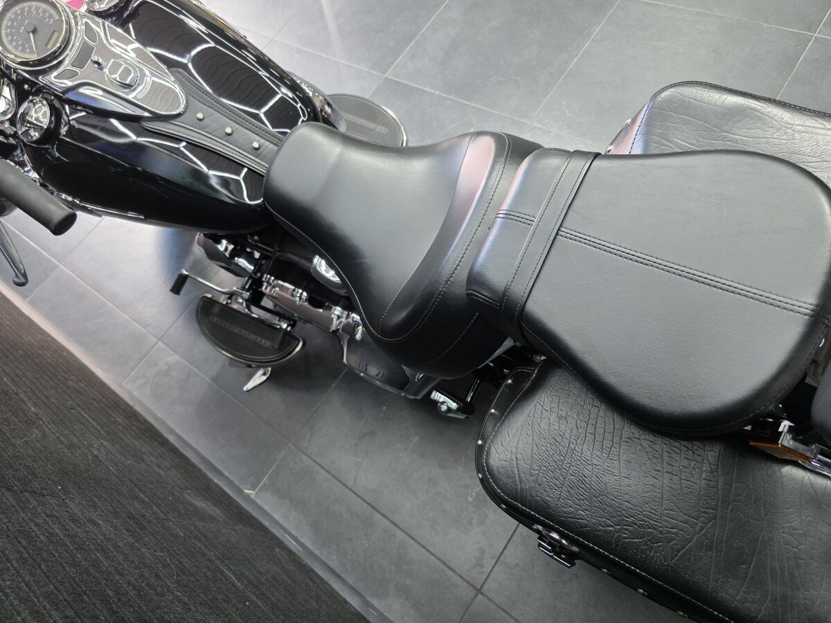 Used Harley-Davidson FLSTC Heritage Softail Classic 2017 for sale - 78694552: Photo 13