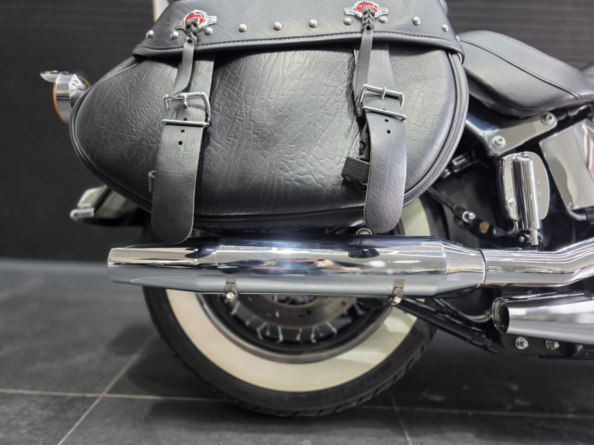 Used Harley-Davidson FLSTC Heritage Softail Classic 2017 for sale - 78694552: Photo 5