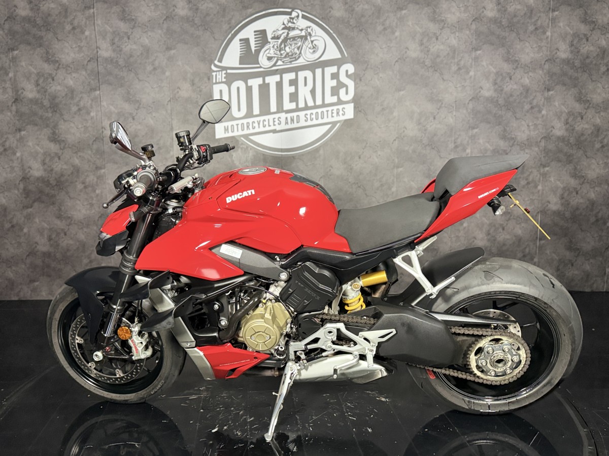 Used Ducati Streetfighter V4 2020 for sale - 78921184: Photo 12