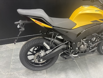 Used Aprilia Tuono 125 undefined for sale - bike-78395336: Photo