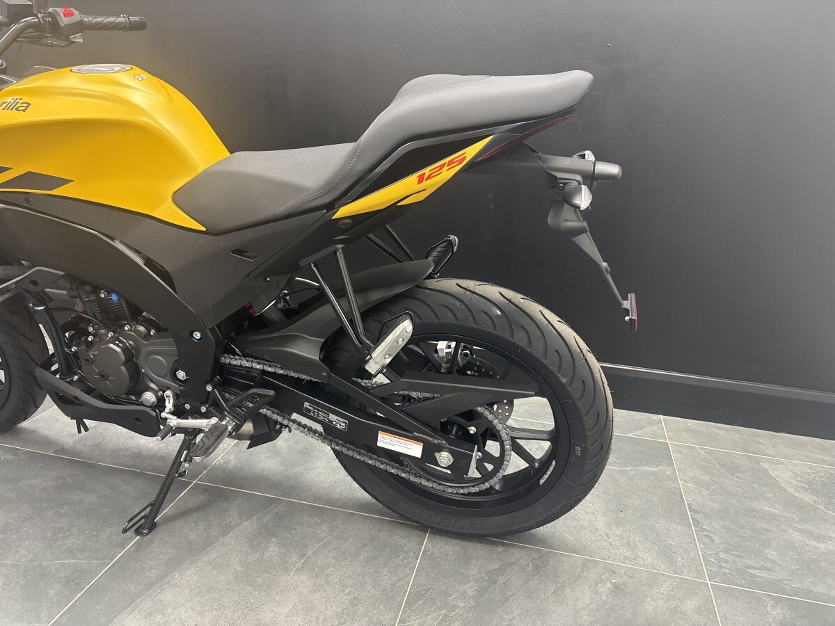 Used Aprilia Tuono 125 for sale - 78395336: Photo 9