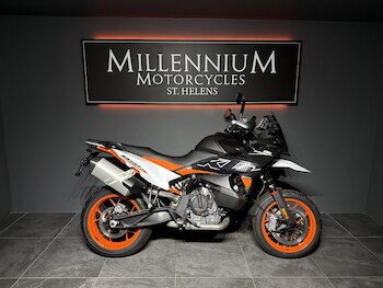 Used KTM 890 SMT 2024 MODEL undefined for sale - bike-78395337: Photo