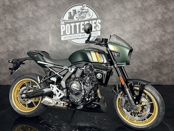 Used Suzuki GSX-8TT undefined for sale - bike-78397410: Photo
