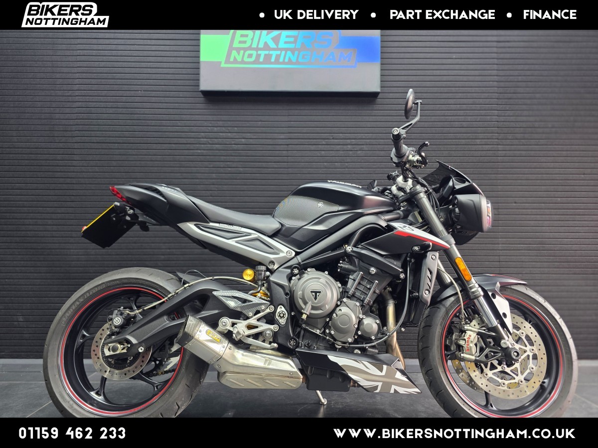 Used Triumph STREET TRIPLE RS 2018 for sale - 78692131: Photo 1