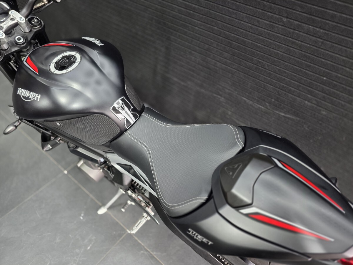 Used Triumph STREET TRIPLE RS 2018 for sale - 78692131: Photo 17