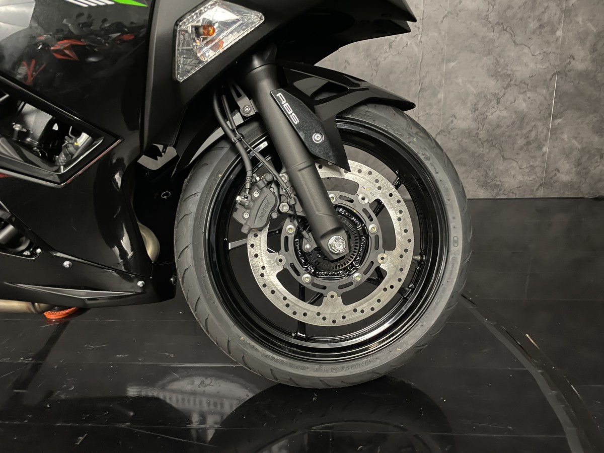 Used Kawasaki Ninja 500 for sale - 78396135: Photo 2