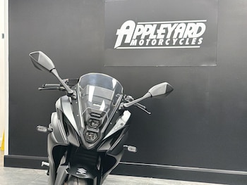 Used Suzuki GSX-8R 2025 for sale - bike-78395035: Photo