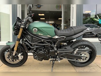 Used Benelli Leoncino 800 undefined for sale - bike-78395952: Photo