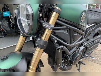 Used Benelli Leoncino 800 undefined for sale - bike-78395952: Photo