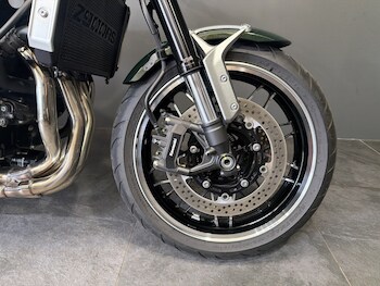 Used Kawasaki ZR 900 KRACB YELLOW 2024 for sale - bike-79010989: Photo