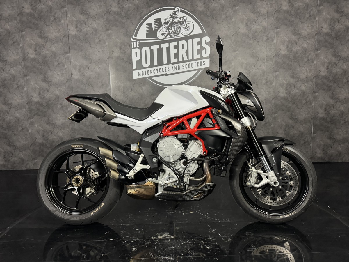 Used MV Agusta BRUTALE 800 2015 for sale - 78397214: Photo 2