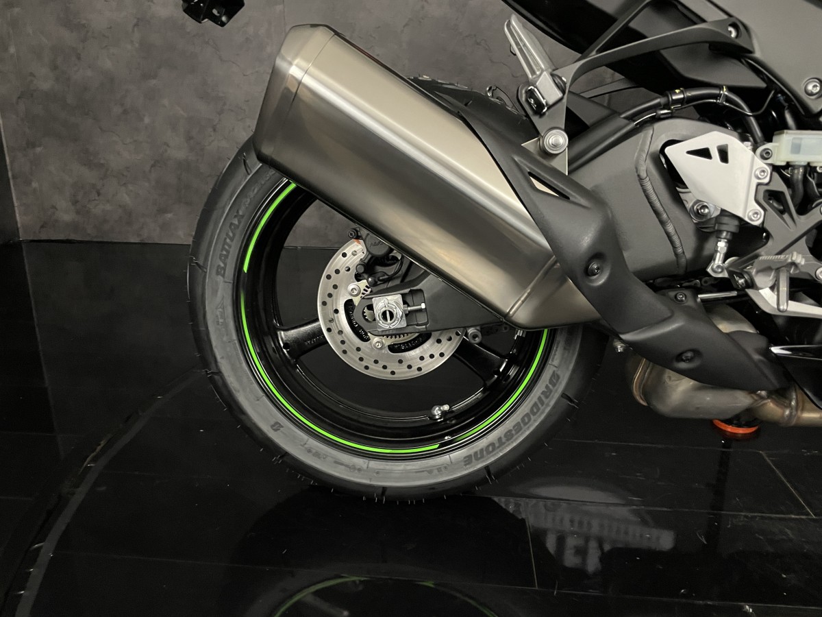 Used Kawasaki Ninja ZX-10R for sale - 78396283: Photo 4