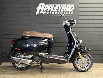 Used Lambretta V 200 Special Flex Fender undefined for sale - bike-78395954: Photo