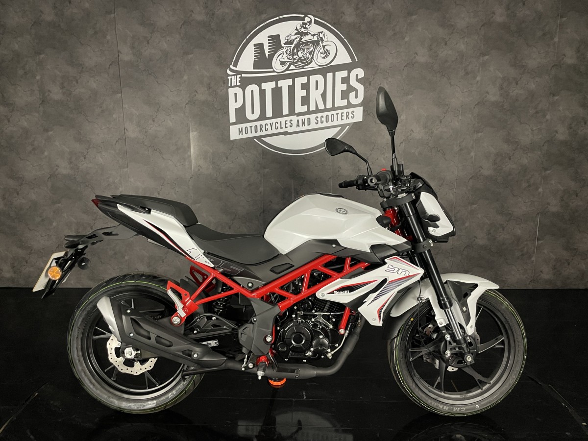 Used Benelli BN125 for sale - 78397592: Photo 2