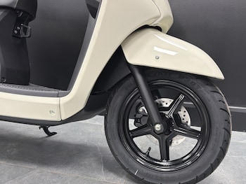 Used Suzuki ADDRESS 125 undefined for sale - bike-78395142: Photo