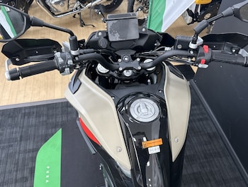 Used Benelli TRK 702X undefined for sale - bike-78395458: Photo