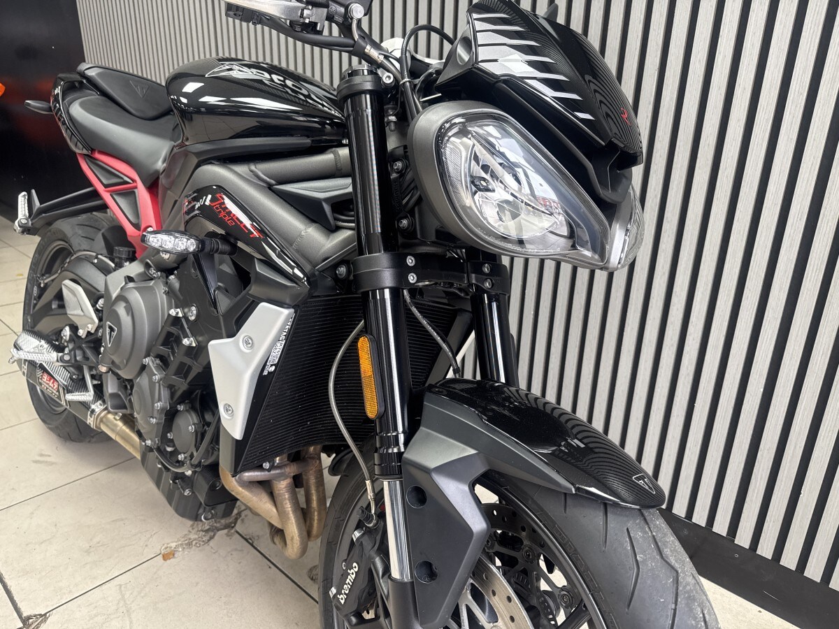 Used Triumph STREET TRIPLE R 765 2023 for sale - 78394982: Photo 3