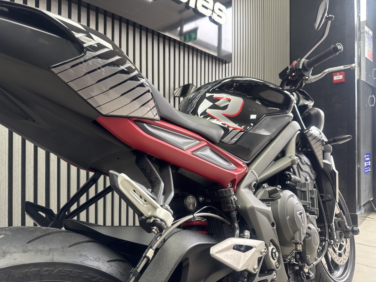 Used Triumph STREET TRIPLE R 765 2023 for sale - 78394982: Photo 8