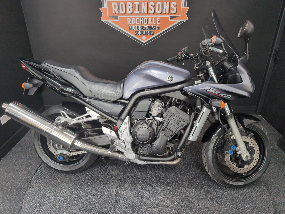Used Yamaha FZS 1000 2004 for sale - 78460015: Photo 2