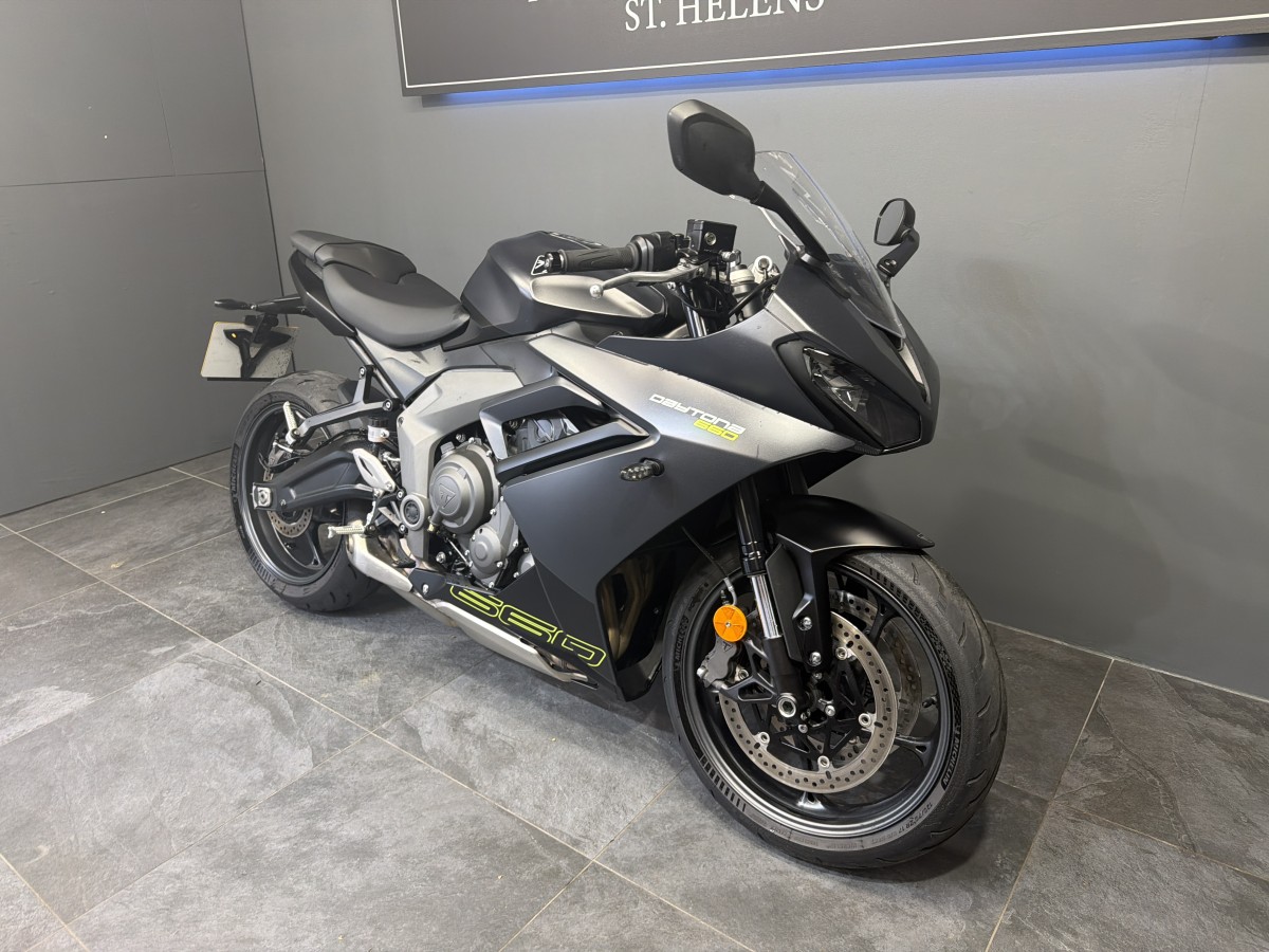 Used Triumph DAYTONA 660 2024 for sale - 78683452: Photo 2