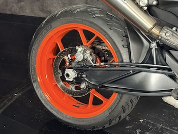 Used KTM 890 DUKE R 23 2023 for sale - bike-79115632: Photo