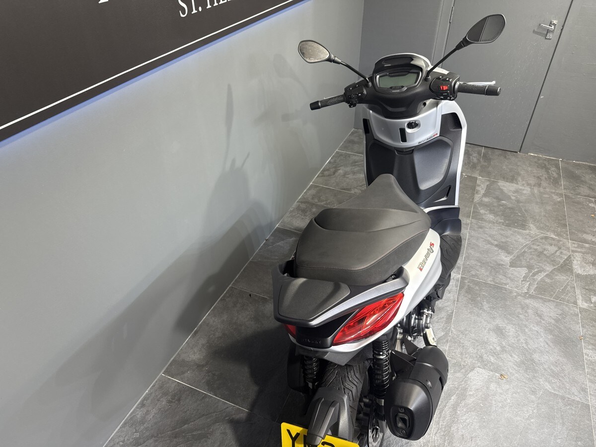 Used Piaggio BEVERLY S 300 2022 for sale - 78395449: Photo 11
