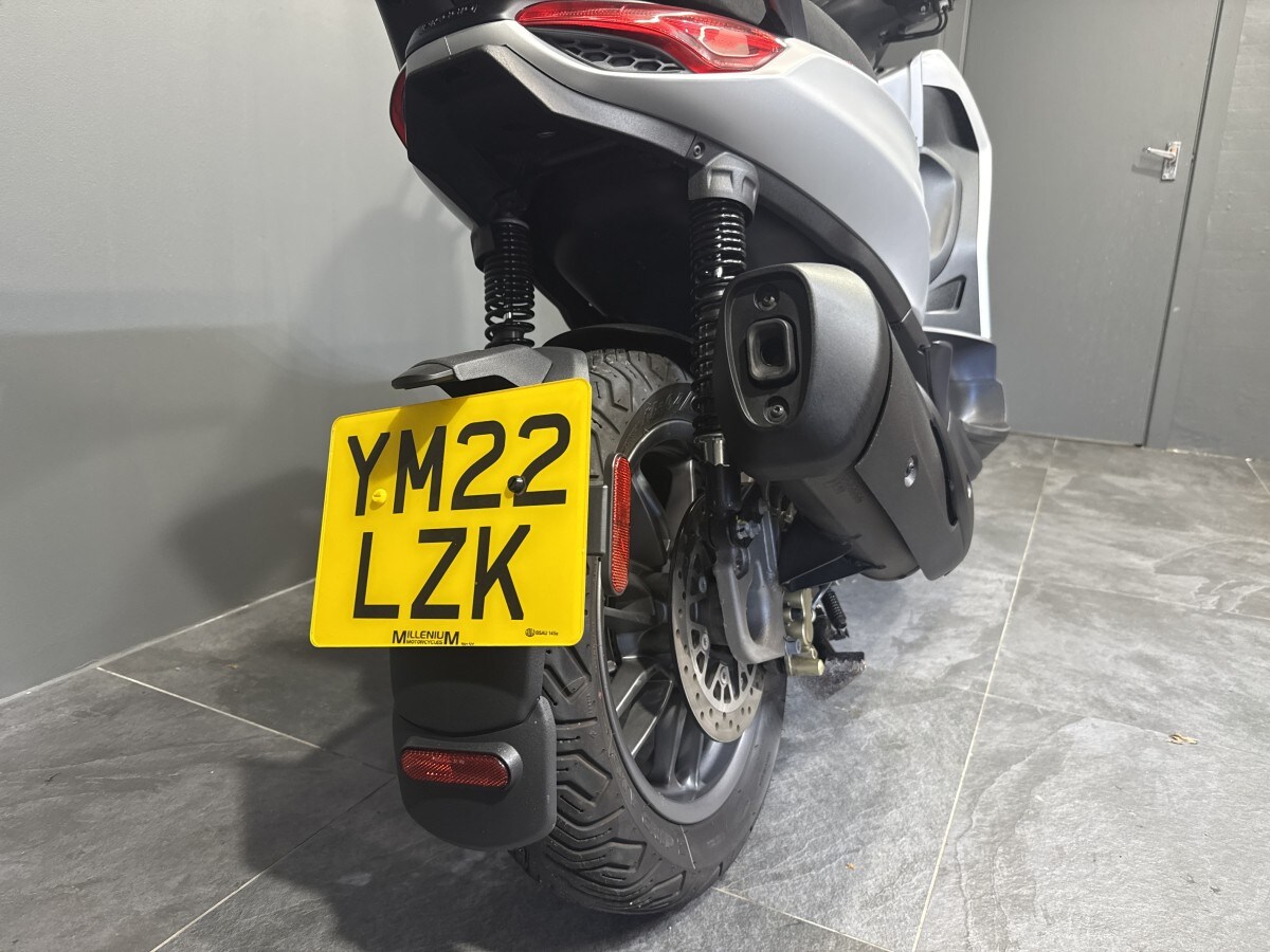 Used Piaggio BEVERLY S 300 2022 for sale - 78395449: Photo 6