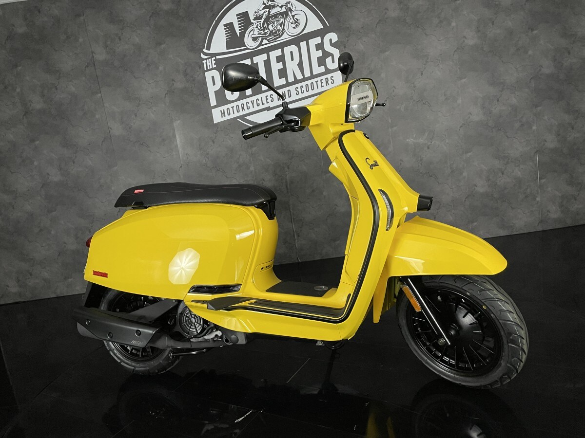 Used Lambretta V125 Special Fixed Fender for sale - 78396940: Photo 2