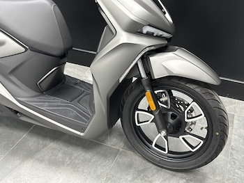 Used VOGE SR16 125cc 2025 for sale - bike-78393338: Photo