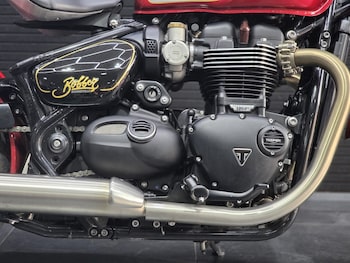 Used Triumph Bobber 1200 Goldline 2022 for sale - bike-79060465: Photo