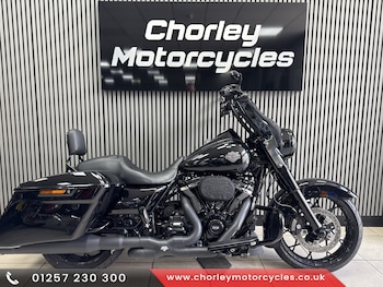 Used Harley-Davidson FLHRXS ROAD KING SP 2022 for sale - bike-78883407: Photo