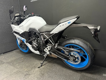 Used Suzuki GSX-8R undefined for sale - bike-78394365: Photo