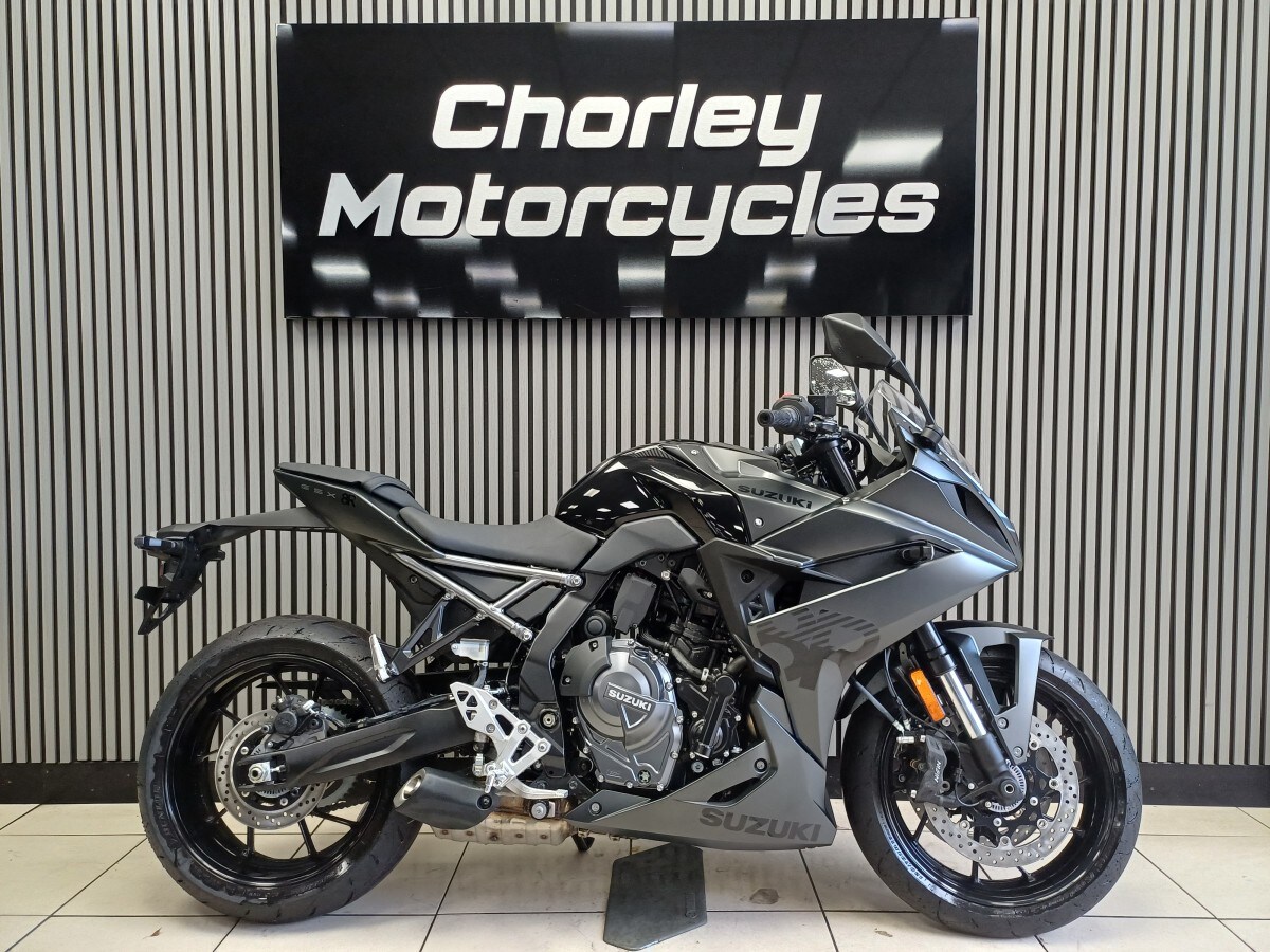 Used Suzuki GSX-8R for sale - 78394782: Photo 2